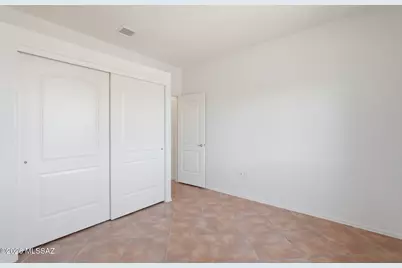 965 W Via Del Placio, Green Valley, AZ 85614 - Photo 11
