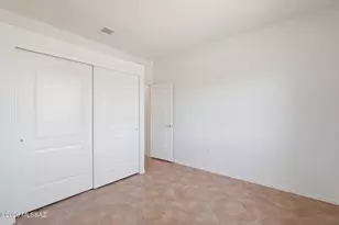 965 W Via Del Placio, Green Valley, AZ 85614 - Photo 11