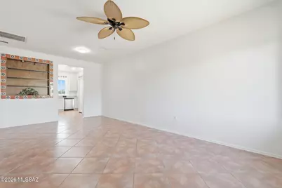 965 W Via Del Placio, Green Valley, AZ 85614 - Photo 5