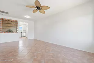 965 W Via Del Placio, Green Valley, AZ 85614 - Photo 5