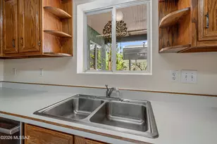 3535 E Thornberry Ln, Tucson, AZ 85739 - Photo 9