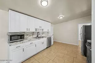 3762 E 22nd St, Tucson, AZ 85713 - Photo 9