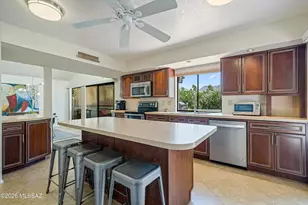 7129 E Chorro Cir, Tucson, AZ 85715 - Photo 9