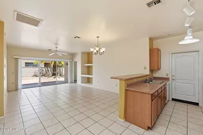 996 W VÃ­a De La Fonda, Green Valley, AZ 85614 - Photo 7
