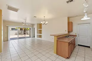 996 W VÃ­a De La Fonda, Green Valley, AZ 85614 - Photo 7