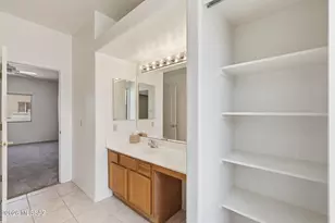 996 W VÃ­a De La Fonda, Green Valley, AZ 85614 - Photo 15
