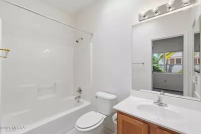 996 W VÃ­a De La Fonda, Green Valley, AZ 85614 - Photo 19