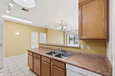 996 W VÃ­a De La Fonda, Green Valley, AZ 85614 - Photo 9