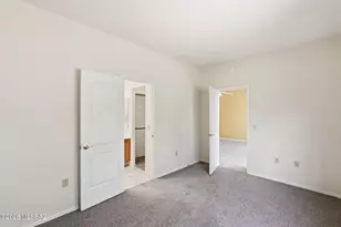 996 W VÃ­a De La Fonda, Green Valley, AZ 85614 - Photo 17