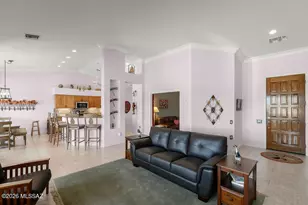 4851 S Tropicana Dr, Green Valley, AZ 85622 - Photo 9