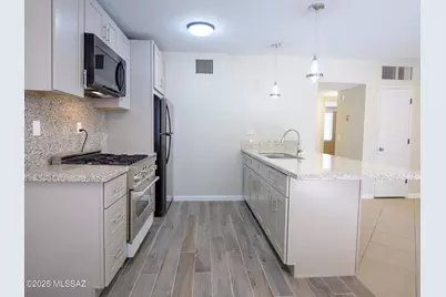 2355 E 17th Street, Tucson, AZ 85719 - Photo 5