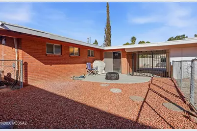 8925 E Bellevue Street, Tucson, AZ 85715 - Photo 15