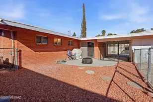 8925 E Bellevue St, Tucson, AZ 85715 - Photo 15