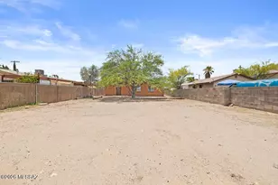 1037 E 30th St, Tucson, AZ 85713 - Photo 21