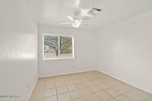 1037 E 30th St, Tucson, AZ 85713 - Photo 13