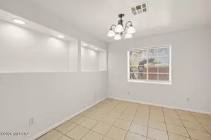 1037 E 30th St, Tucson, AZ 85713 - Photo 9