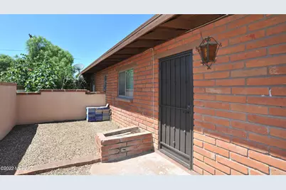 5842 E 4th Street, Tucson, AZ 85711 - Photo 11