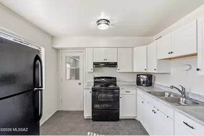 1336 S Avenida Polar #C-107, Tucson, AZ 85710 - Photo 11