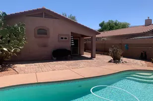 2514 E Petroglyph Ln, Oro Valley, AZ 85755 - Photo 1