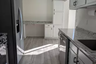 211 N Scott Ave, Benson, AZ 85602 - Photo 5