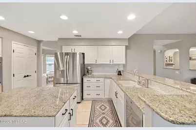 10736 N Torey Lane, Oro Valley, AZ 85737 - Photo 9
