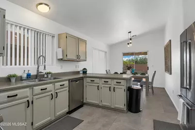 5537 W Panther Butte Street, Marana, AZ 85658 - Photo 11