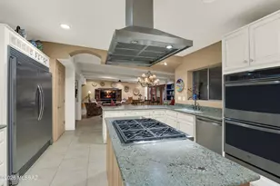 12040 E Dry Gulch Pl, Tucson, AZ 85749 - Photo 17