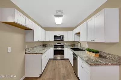 2217 E Silver Street, Tucson, AZ 85719 - Photo 7