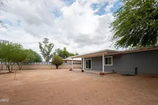 2217 E Silver St, Tucson, AZ 85719 - Photo 25