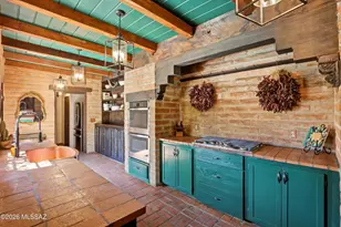 3945 N Bear Canyon Rd, Tucson, AZ 85749 - Photo 19