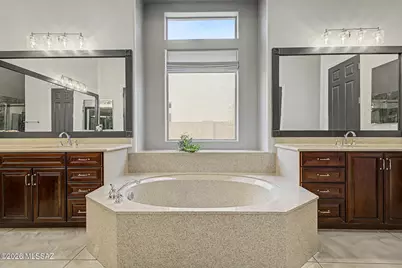 1156 W Casentino Pass, Oro Valley, AZ 85755 - Photo 11