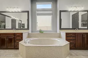 1156 W Casentino Pass, Oro Valley, AZ 85755 - Photo 11