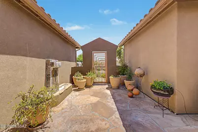 1156 W Casentino Pass, Oro Valley, AZ 85755 - Photo 19
