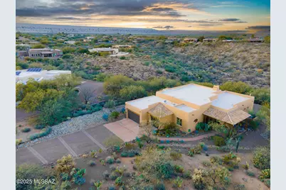 762 W Placita Quieta, Green Valley, AZ 85622 - Photo 1