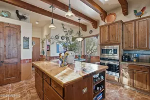 762 W Placita Quieta, Green Valley, AZ 85622 - Photo 1