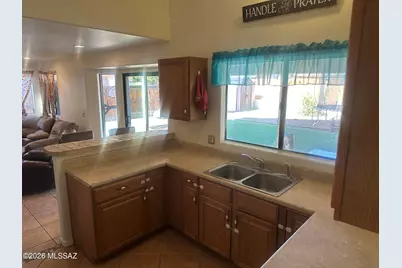 5930 N Edenbrook Lane, Tucson, AZ 85741 - Photo 7