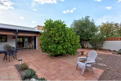 645 S Los Rubies Circle, Green Valley, AZ 85614 - Photo 23