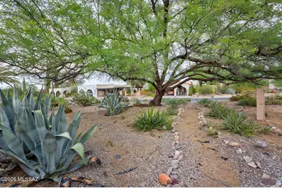 645 S Los Rubies Circle, Green Valley, AZ 85614 - Photo 25