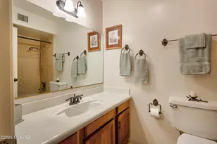 645 S Los Rubies Cir, Green Valley, AZ 85614 - Photo 17