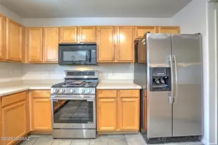 1057 W Sea Lion Dr, Tucson, AZ 85704 - Photo 9
