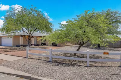 4571 W Lynn Circle, Tucson, AZ 85741 - Photo 3