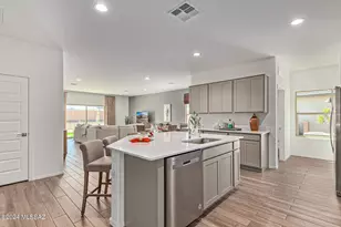 9335 W Wild Spring Dr, Marana, AZ 85653 - Photo 11