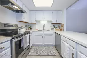 913 N Balachai Ln, Tucson, AZ 85748 - Photo 13