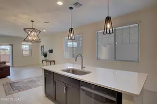 410 N Spring Flower Dr, Tucson, AZ 85748 - Photo 9