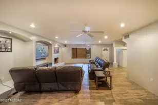 7049 N Magic Ln, Tucson, AZ 85704 - Photo 7