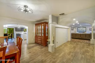 7049 N Magic Ln, Tucson, AZ 85704 - Photo 17
