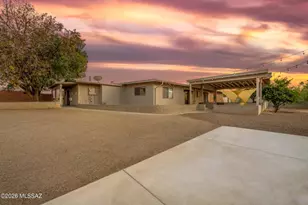 7049 N Magic Ln, Tucson, AZ 85704 - Photo 35