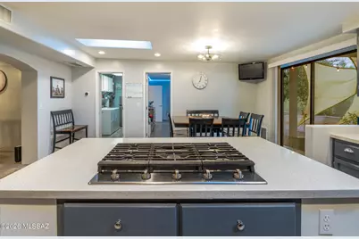 7049 N Magic Lane, Tucson, AZ 85704 - Photo 11