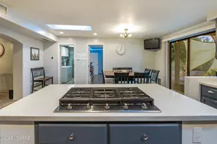 7049 N Magic Ln, Tucson, AZ 85704 - Photo 11