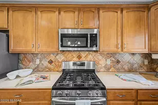 8273 N Amber Burst Dr, Tucson, AZ 85743 - Photo 13